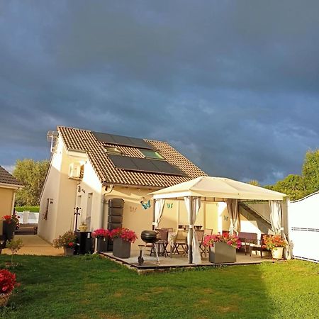 Gite M Et M Nebouzat ภายนอก รูปภาพ
